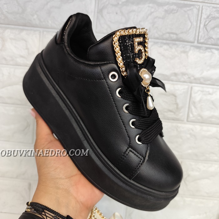 ДАМСКИ КЕЦОВЕ