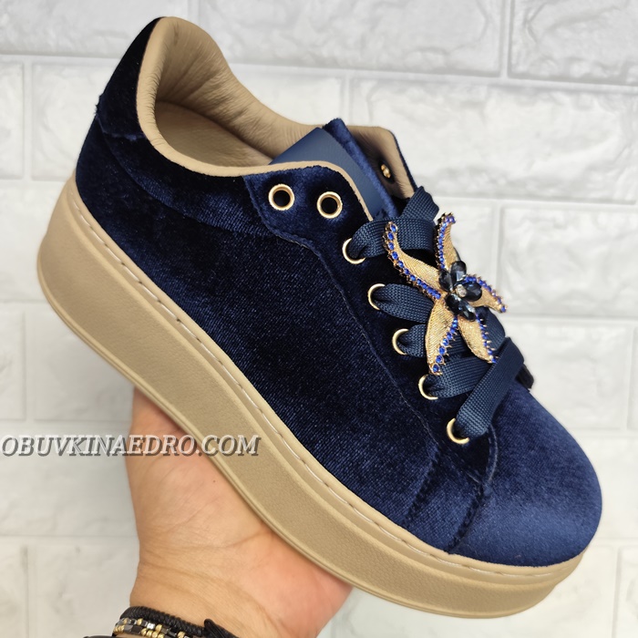 дамски кецове