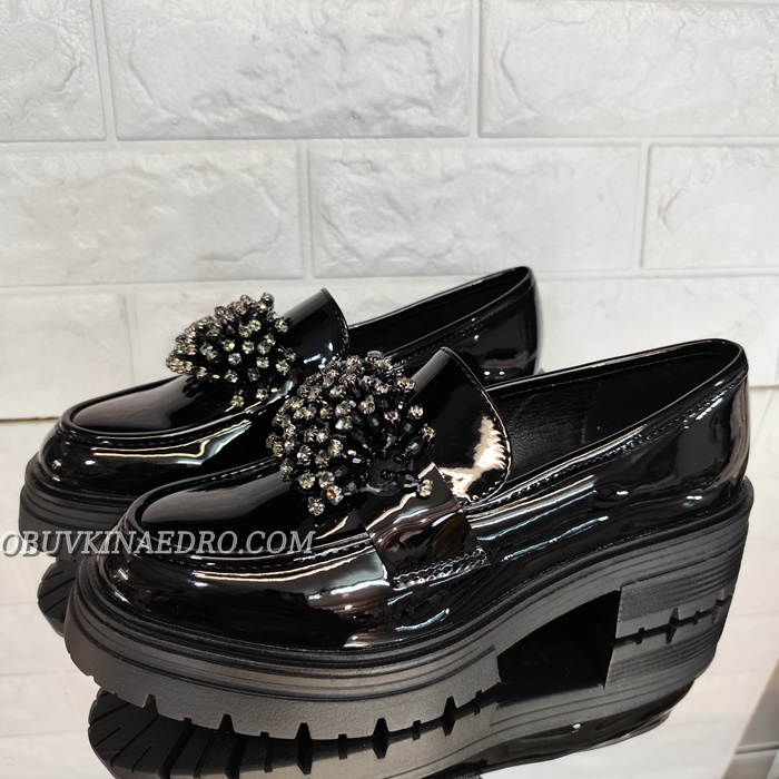 ДАМСКИ ОБУВКИ