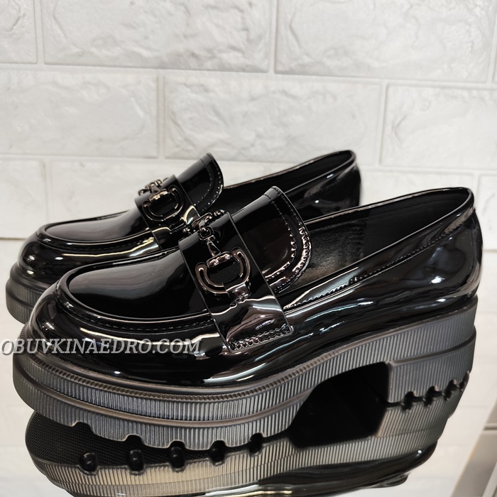 ДАМСКИ ОБУВКИ