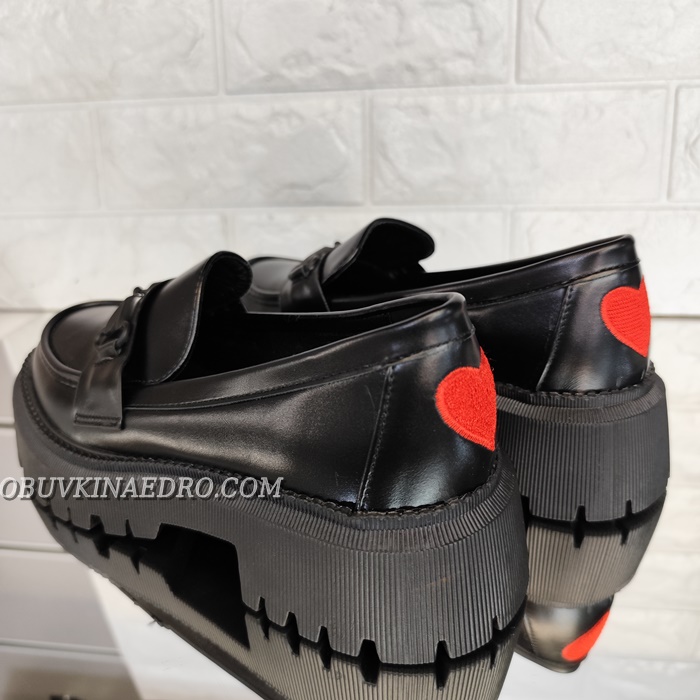 ДАМСКИ ОБУВКИ