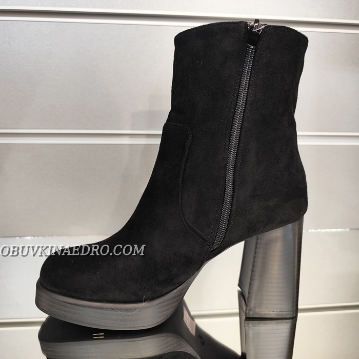 ДАМСКИ БОТИ