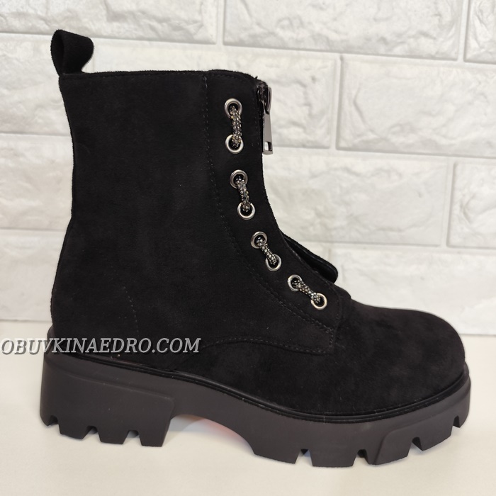 ДАМСКИ БОТИ