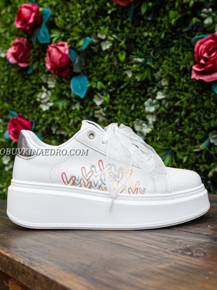 дамски кецове