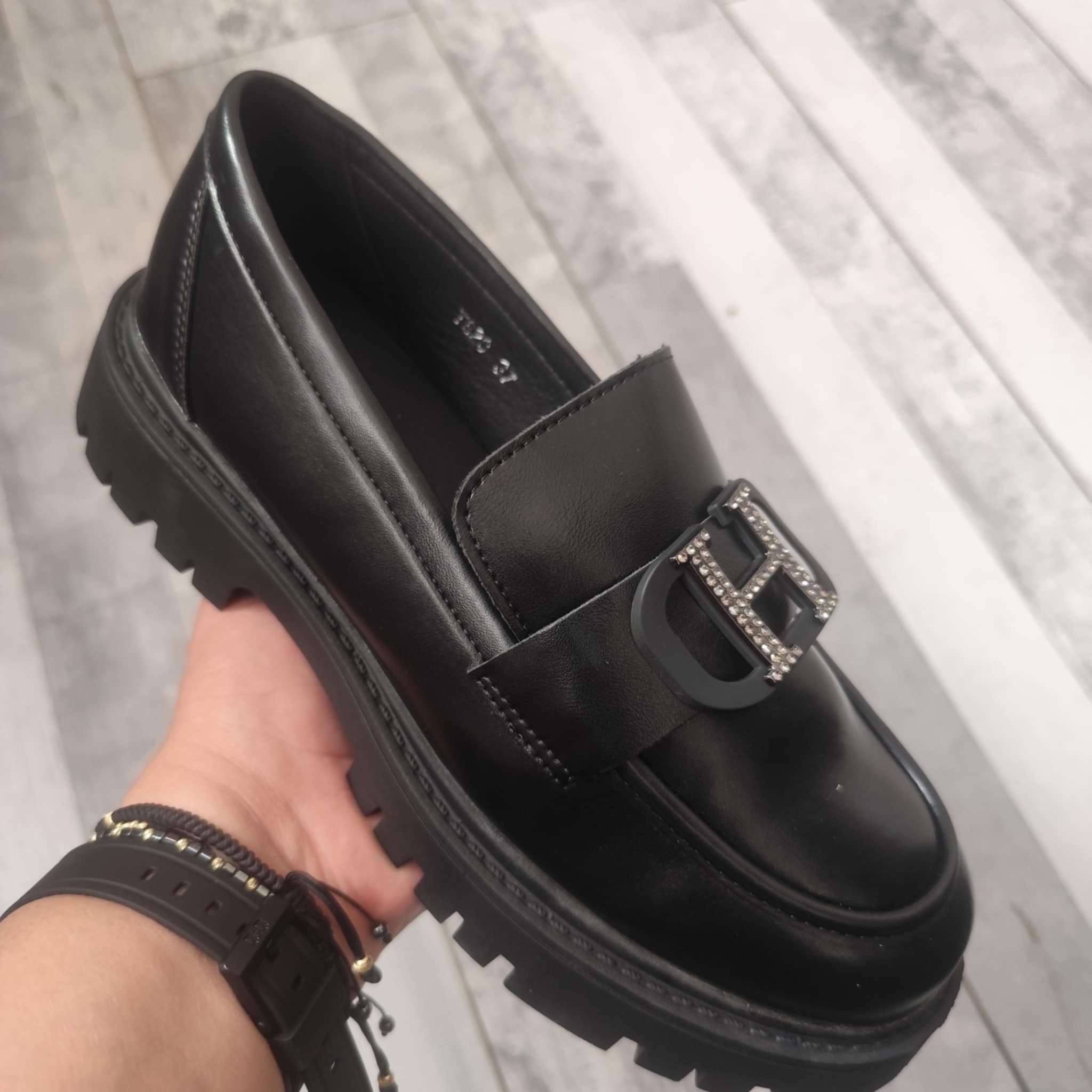 ДАМСКИ ОБУВКИ 