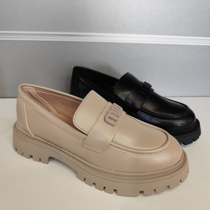 ДАМСКИ ОБУВКИ