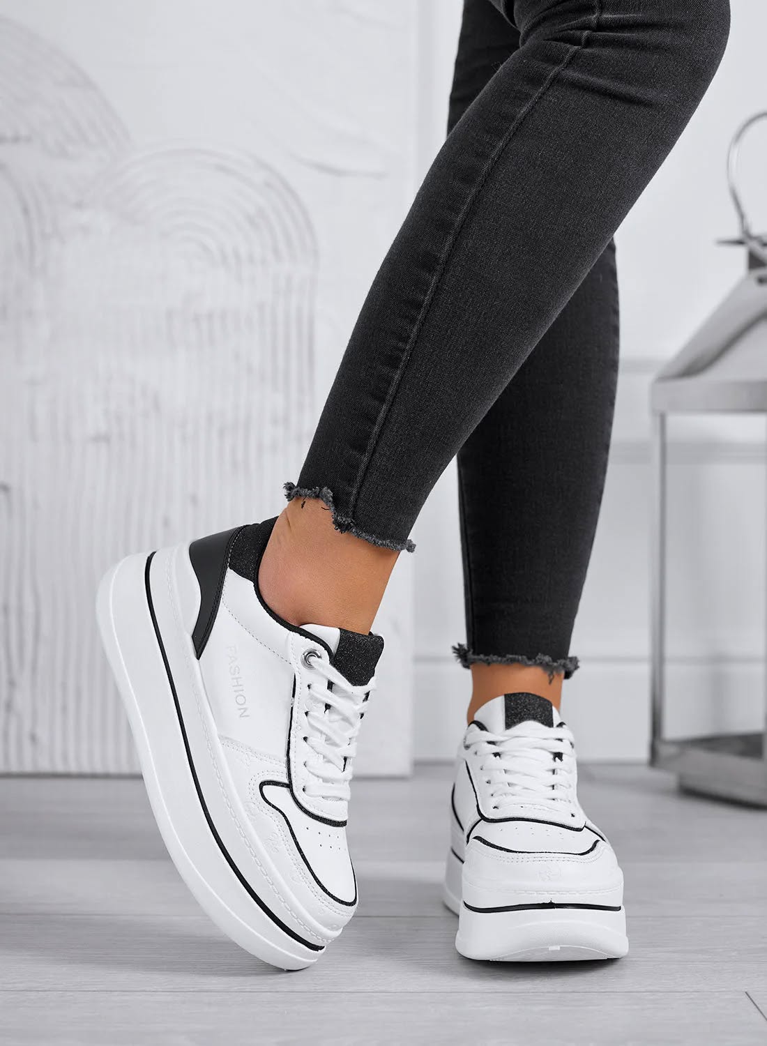 ДАМСКИ КЕЦОВЕ