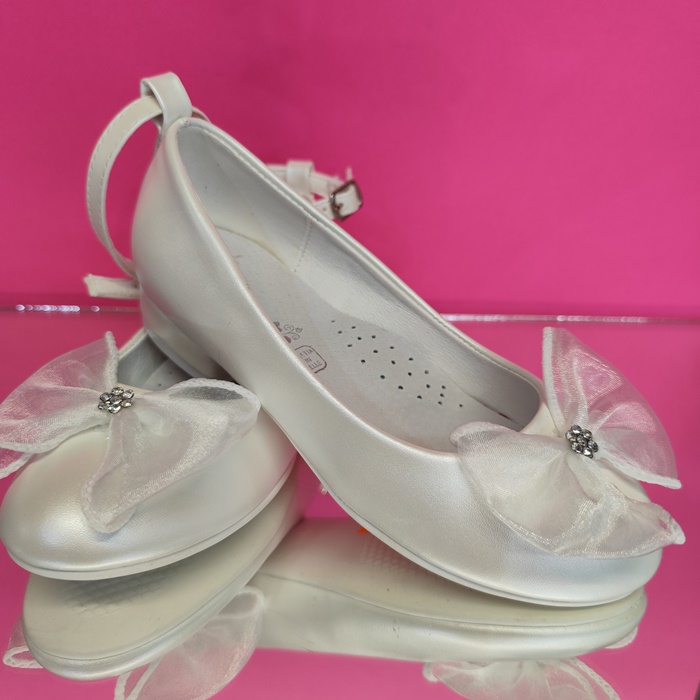 ДЕТСКИ ОБУВКИ