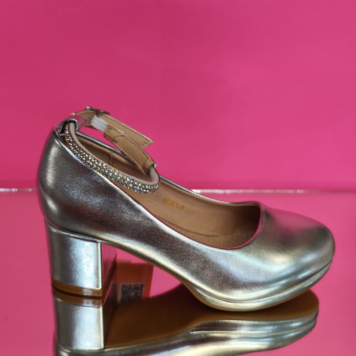 ДЕТСКИ ОБУВКИ