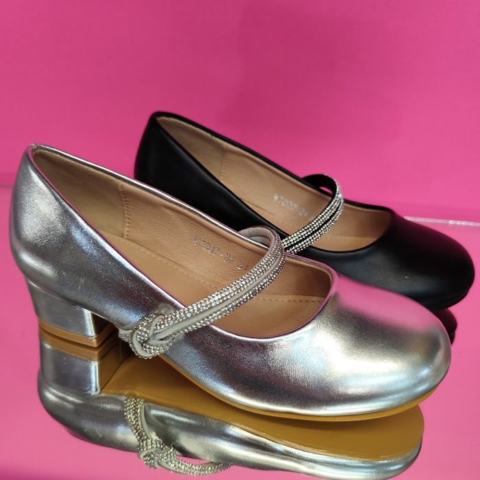 ДЕТСКИ ОБУВКИ