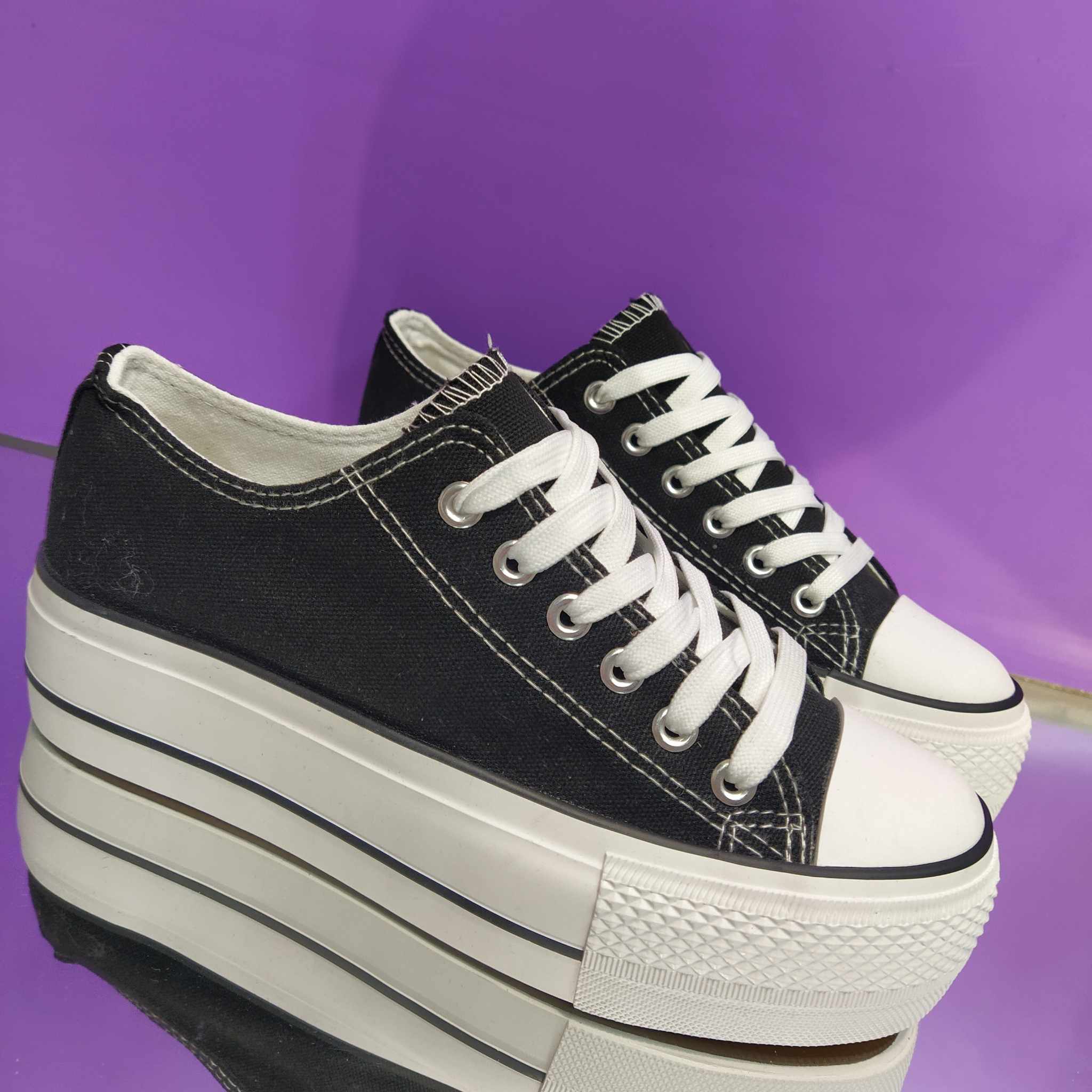 дамски кецове