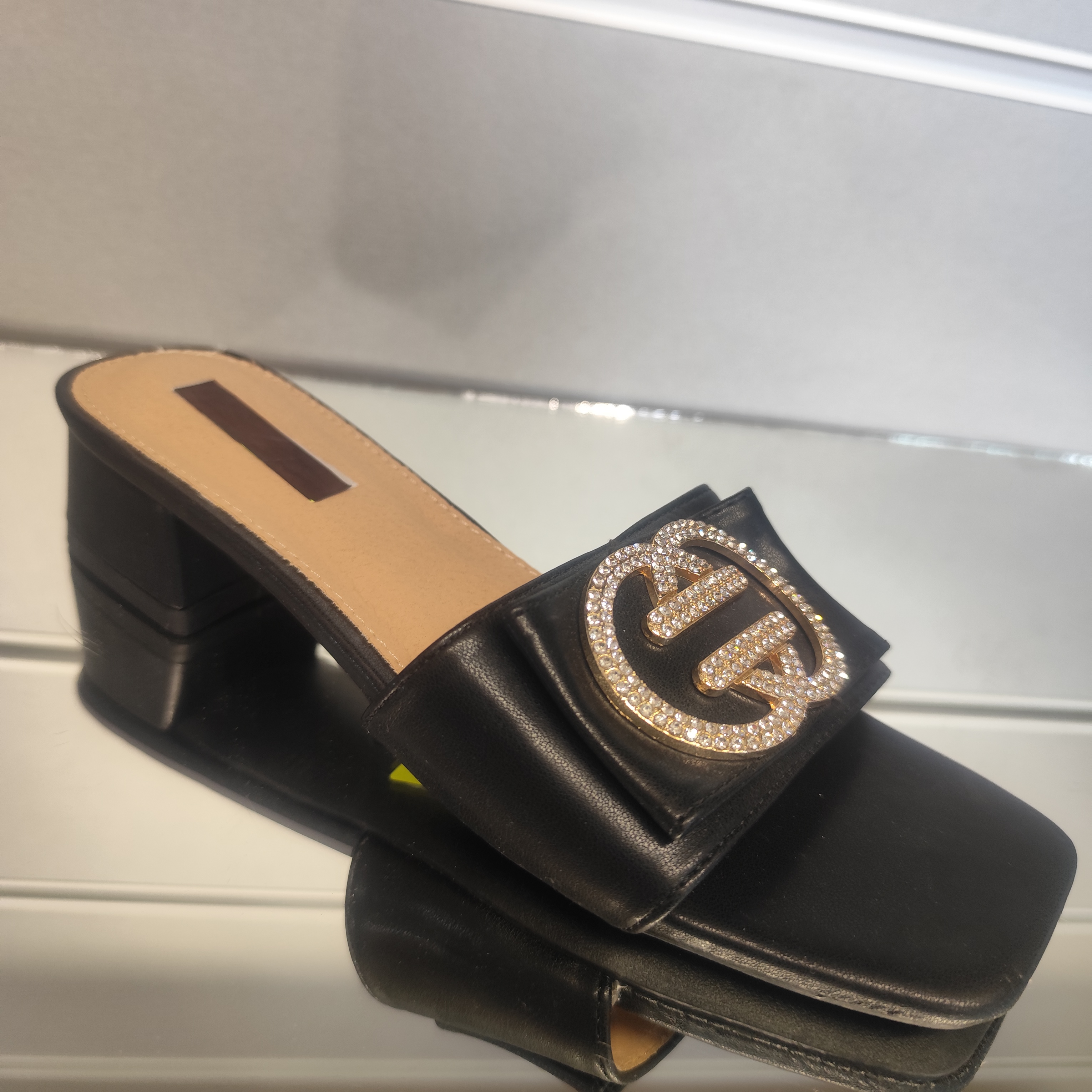 дамски чехли