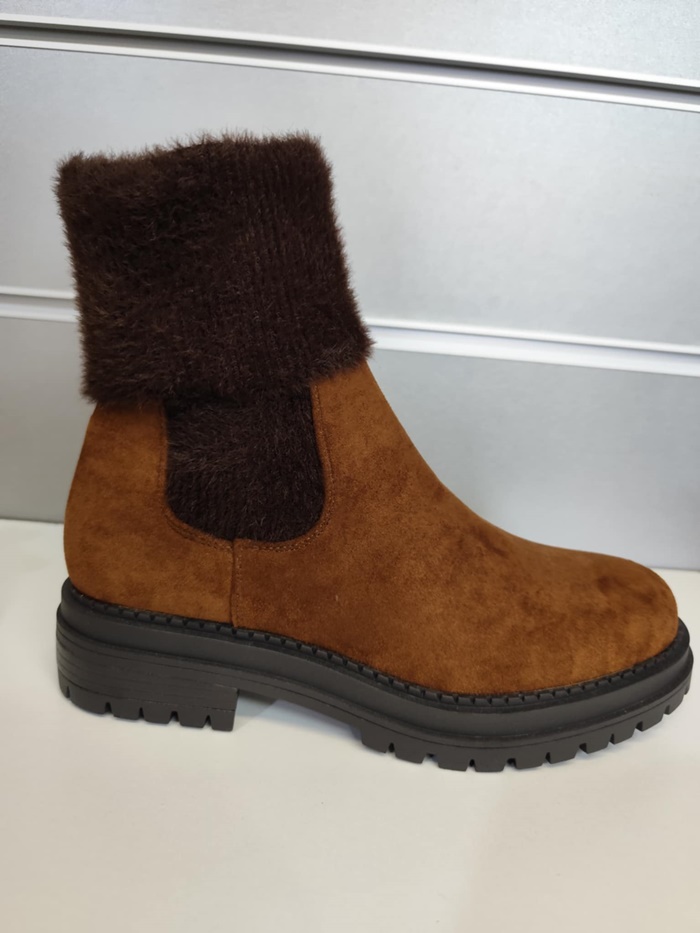 ДАМСКИ БОТИ 