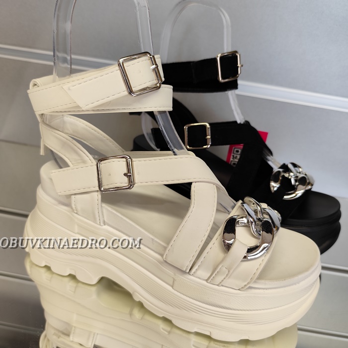 ДАМСКИ САНДАЛИ