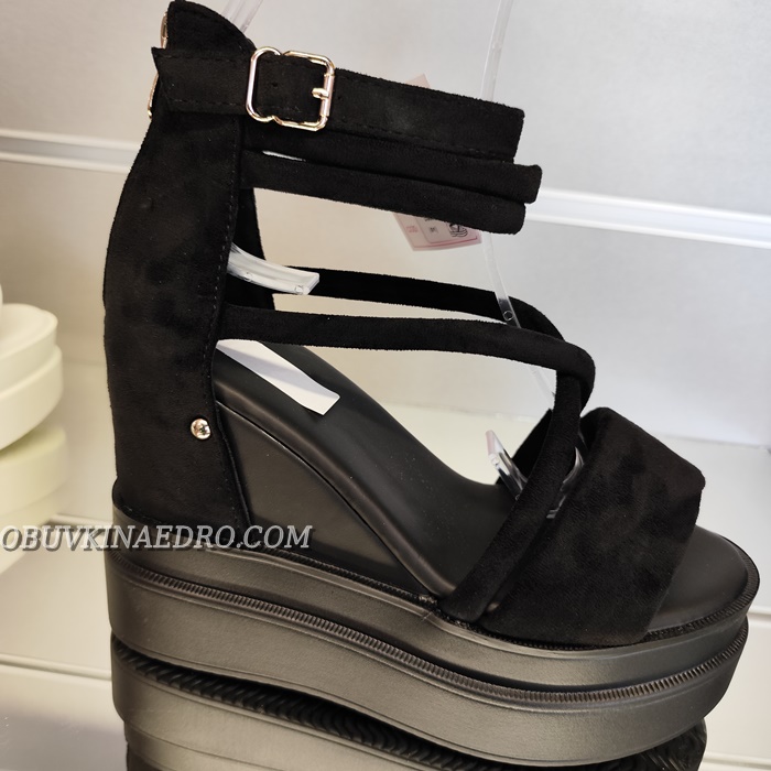 ДАМСКИ САНДАЛИ