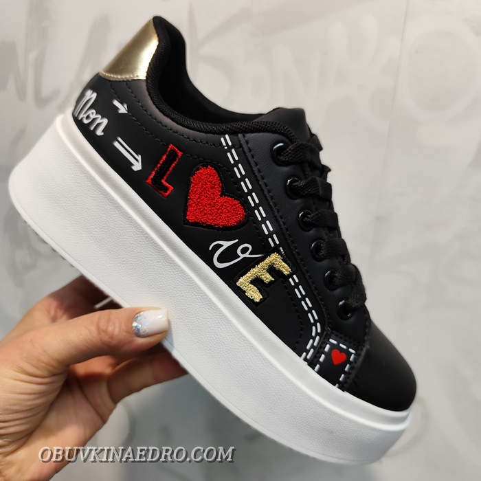 дамски кецове