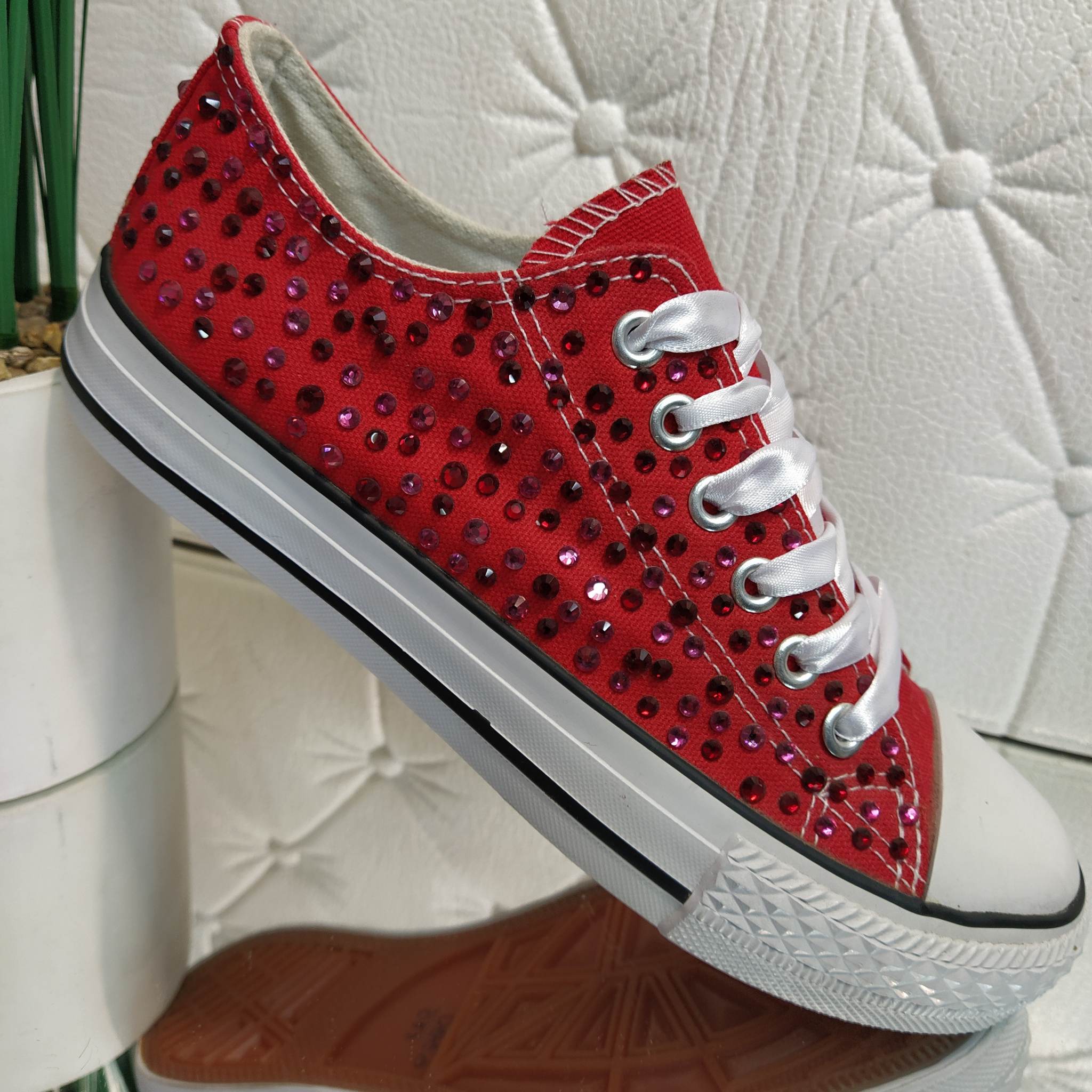 ДАМСКИ КЕЦОВЕ 