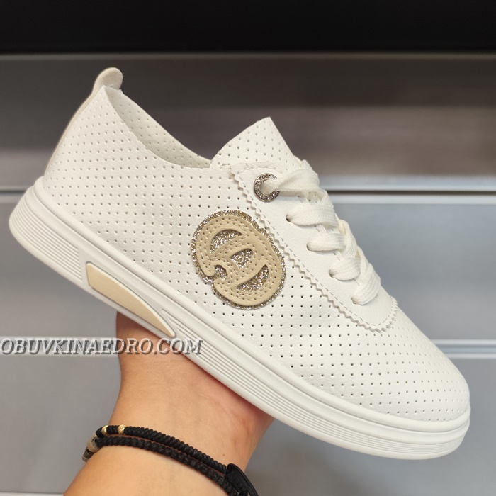 дамски спортни обувки