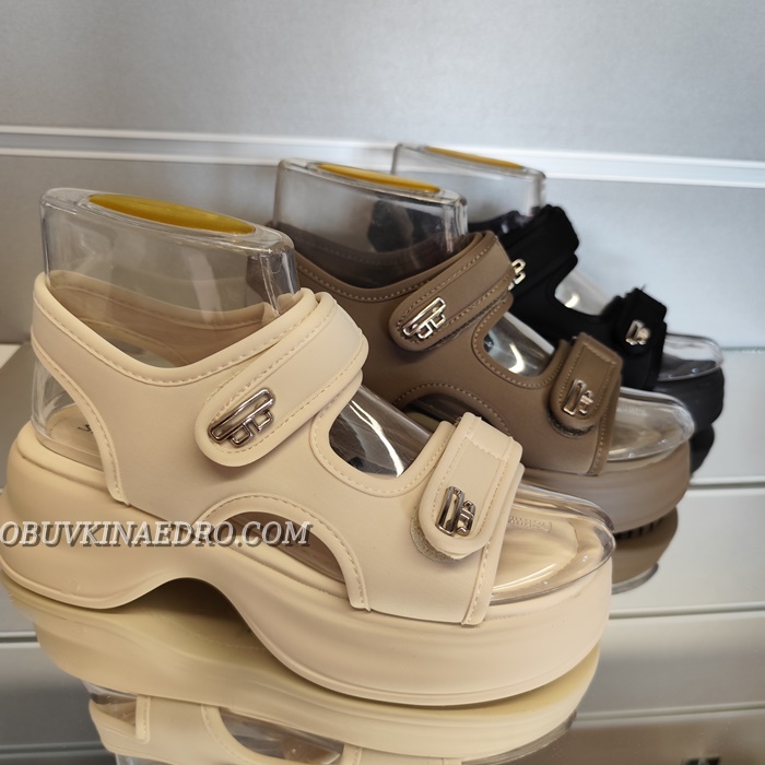 ДАМСКИ САНДАЛИ