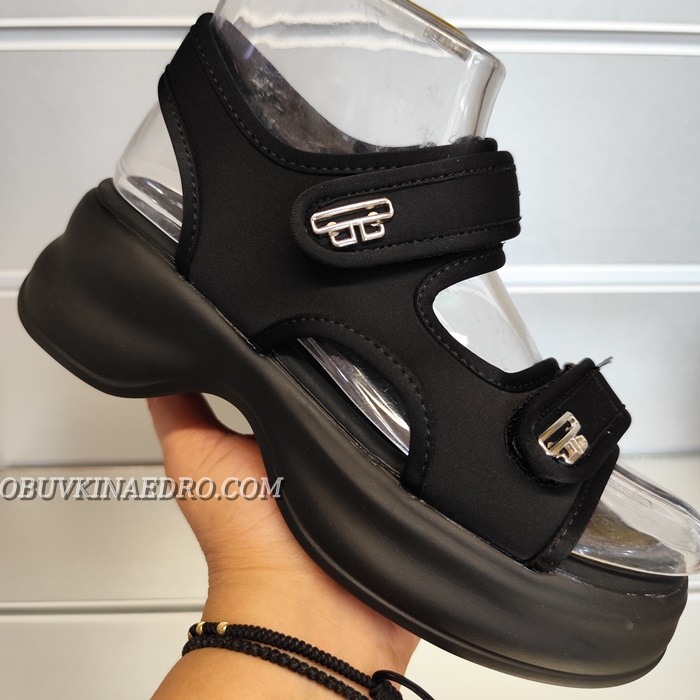 ДАМСКИ САНДАЛИ