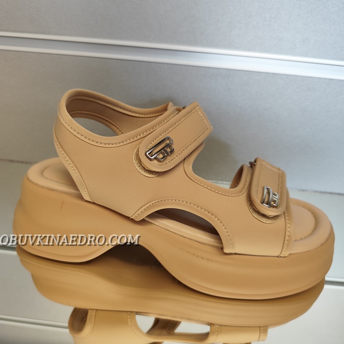 ДАМСКИ САНДАЛИ