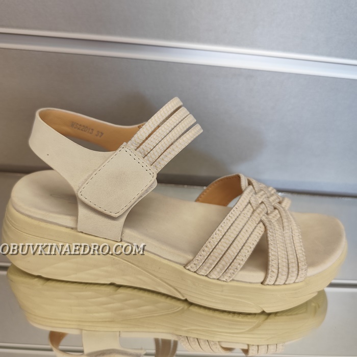 ДАМСКИ САНДАЛИ