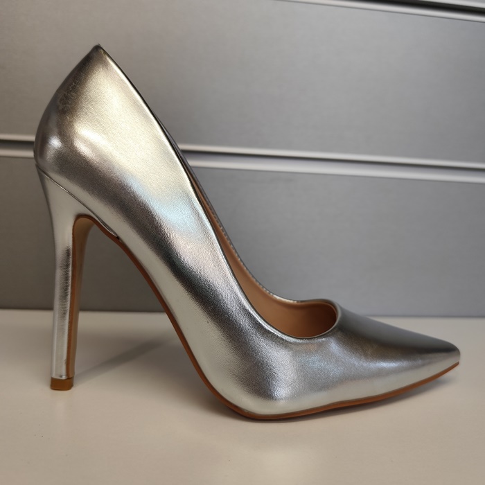 ДАМСКИ ОБУВКИ 