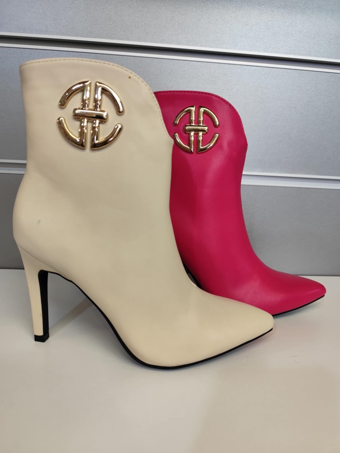 ДАМСКИ БОТИ 