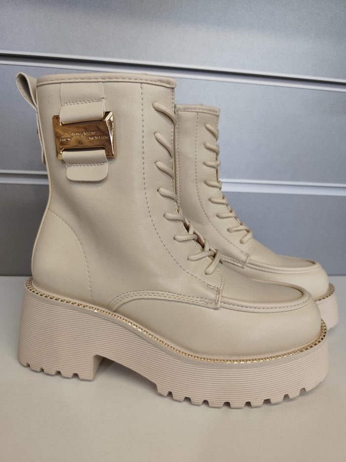 ДАМСКИ БОТИ 