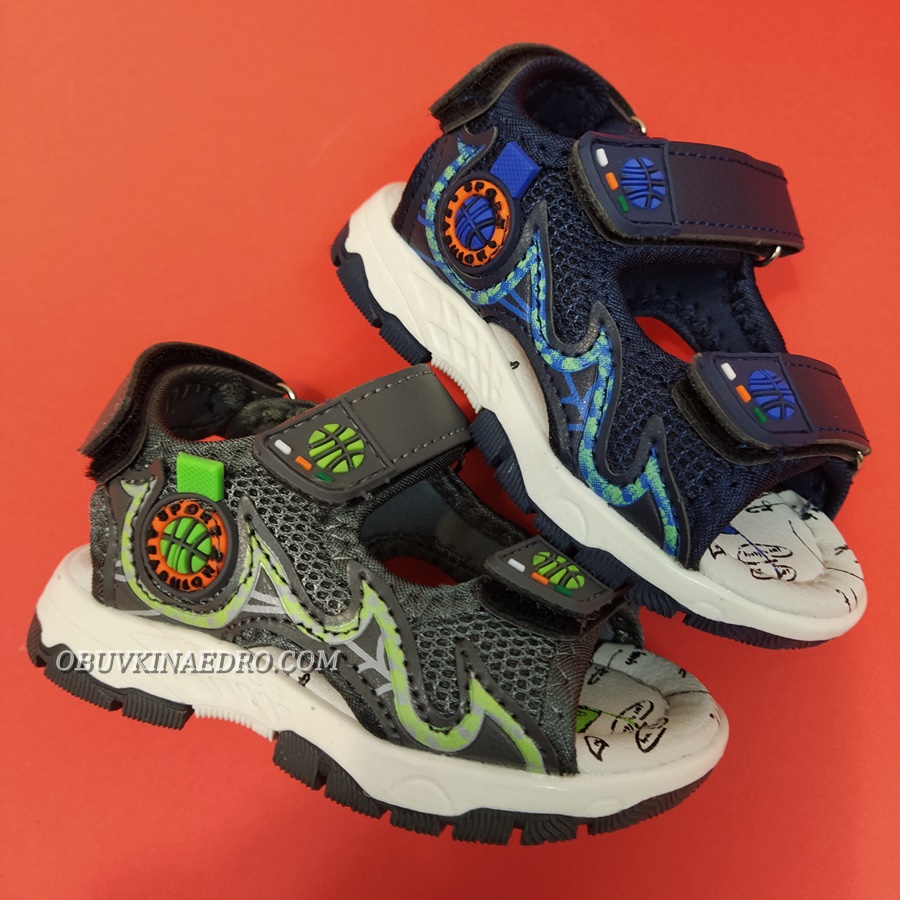 детски сандали 