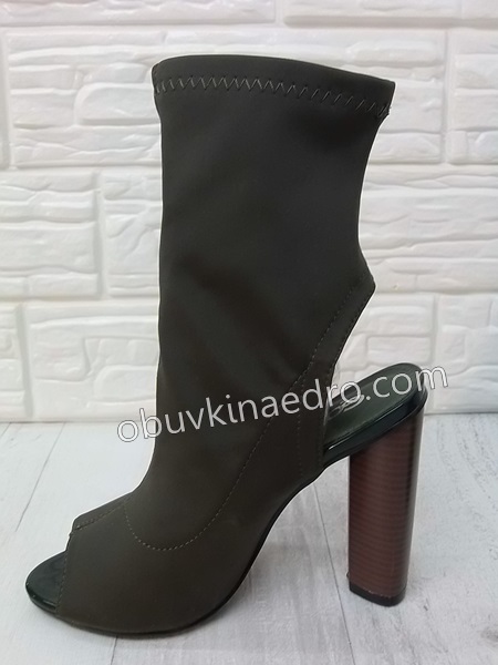 Дамски летни боти