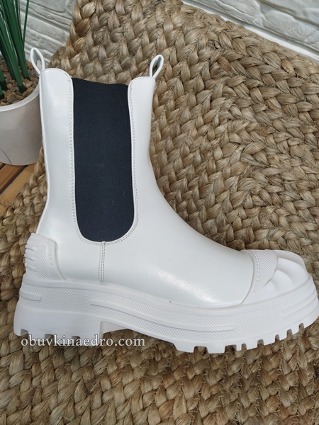 Дамски боти