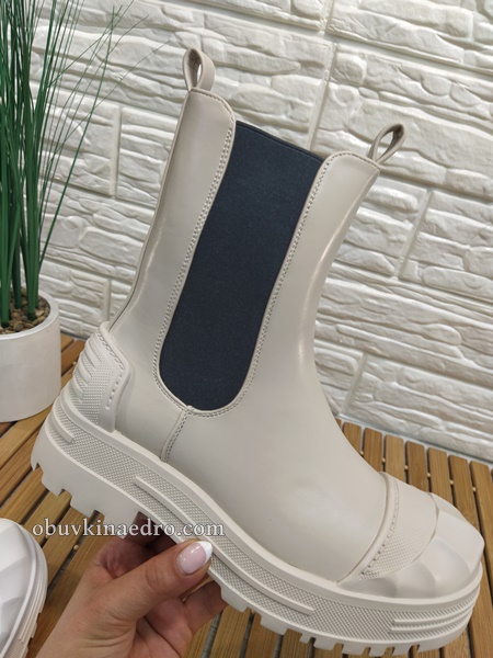 Дамски боти