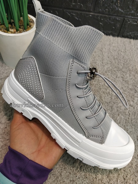 Дамски кецове